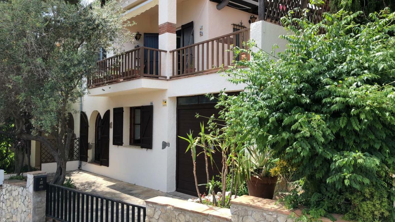 Mediterrania 98 Torroella de Montgrí Exterior foto